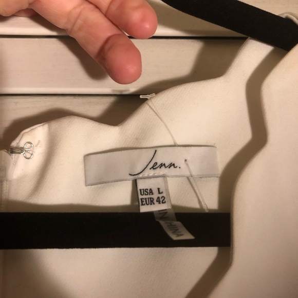 White scalloped neckline Work or cocktail Dress - Picture 2 of 2